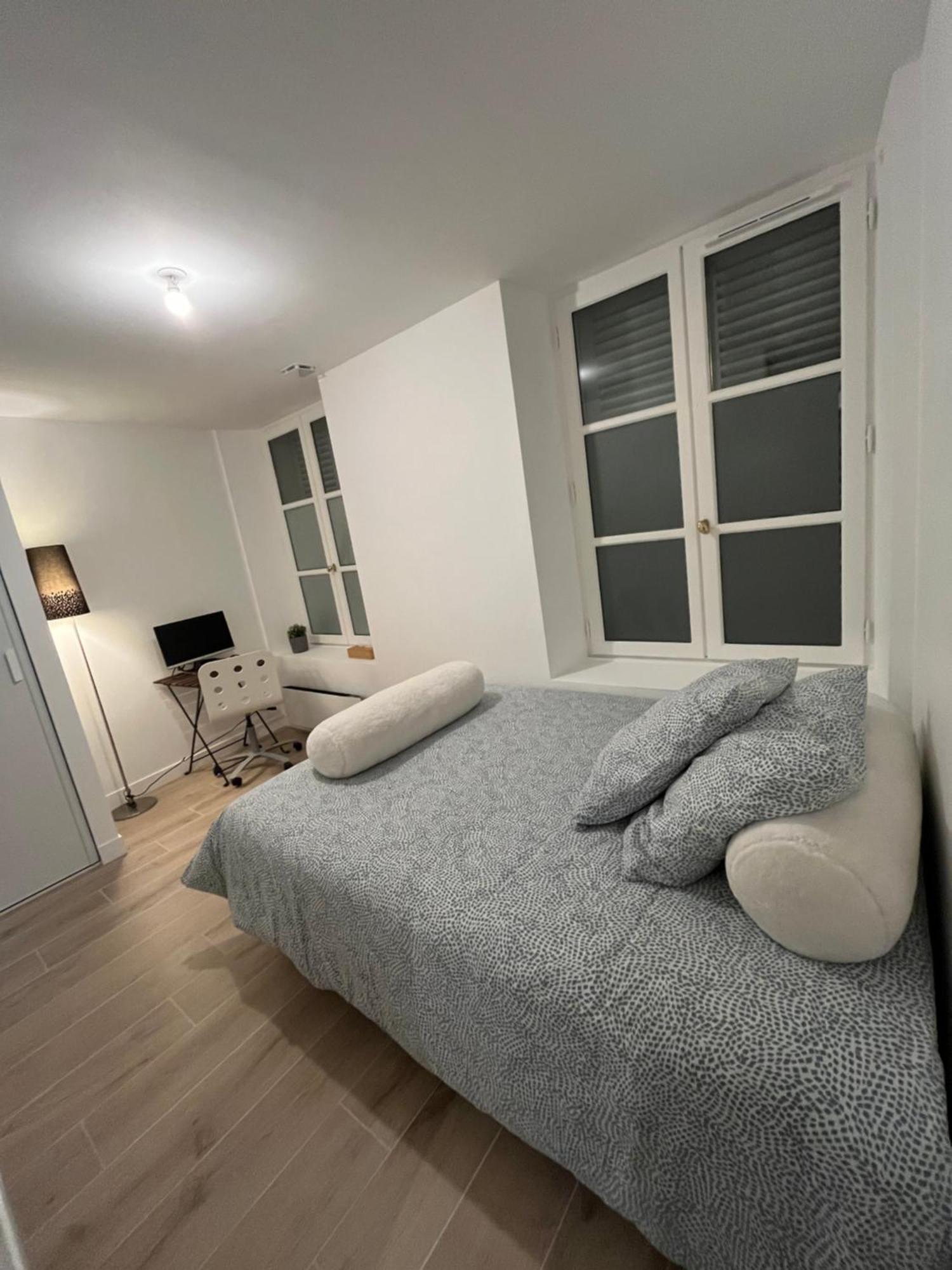 Chambre Chez Habitant Douche Wc Prives - Calme - Terrasse Saint-Germain-en-Laye Exterior photo